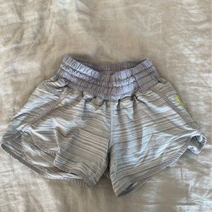 Lululemon Tracker short II *2 way stretch